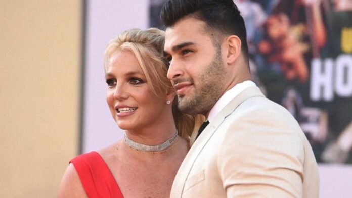 Britney Spears claims to be a phenomenal woman